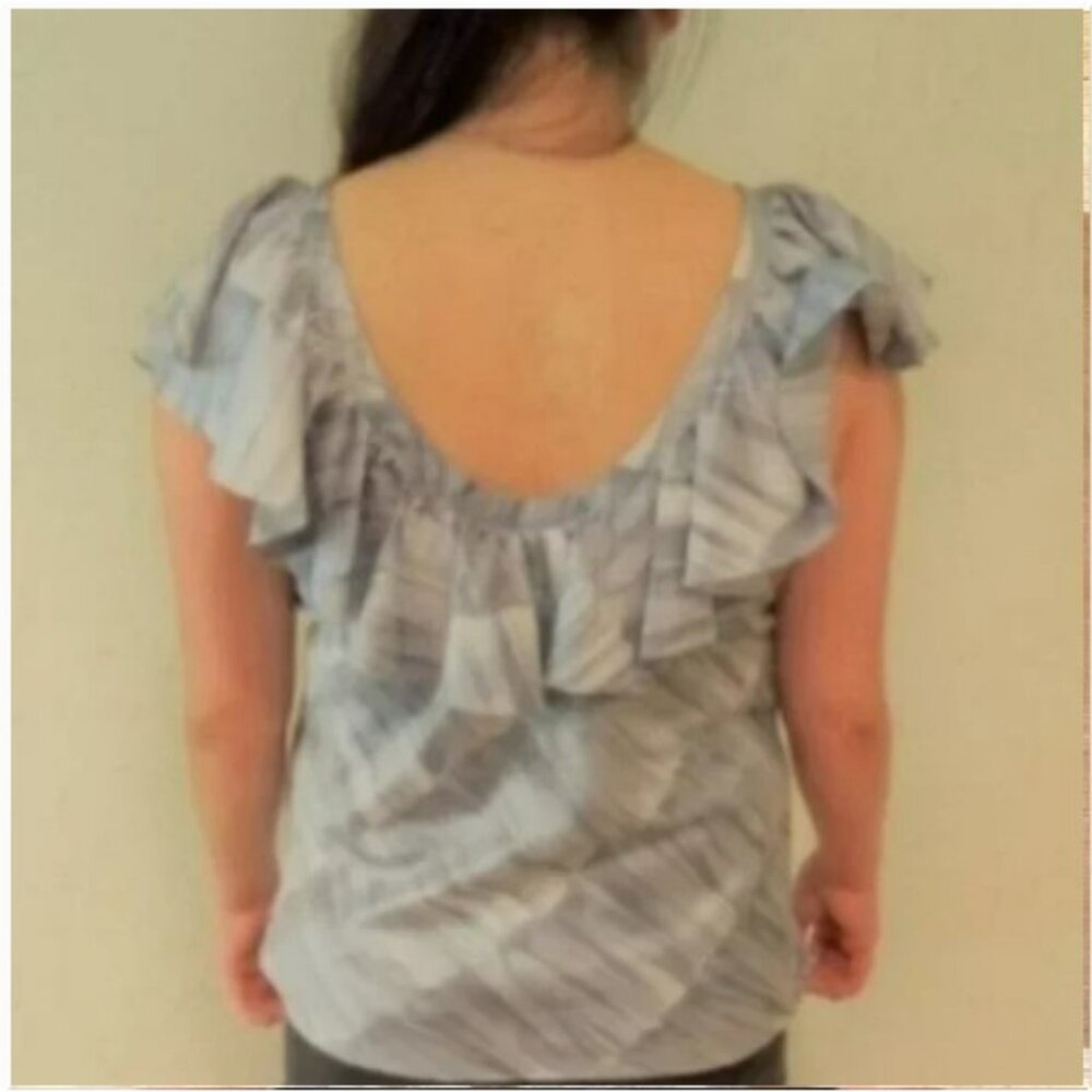Scoop Back Top with Ruffles - Picture 4 of 5
